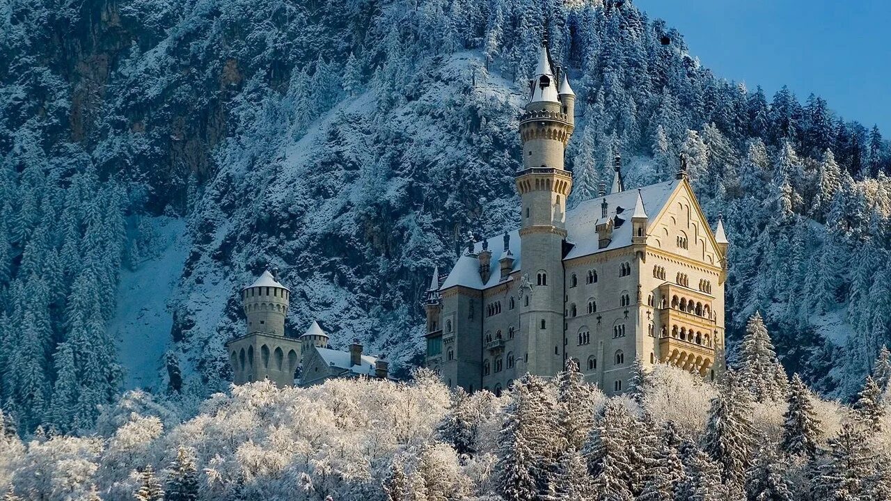 Красивые замки фото Les 10 plus beaux châteaux du monde Vogue France