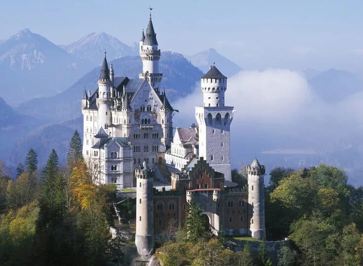 Красивые замки фото The Castle Where Fairy Tales Were Born Germany castles, Neuschwanstein castle, B