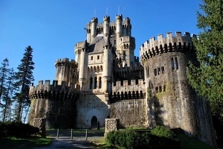 Красивые замки мира фото Butron Castle - Vizcaya, SPAIN Stone city, Castle, Medieval castle