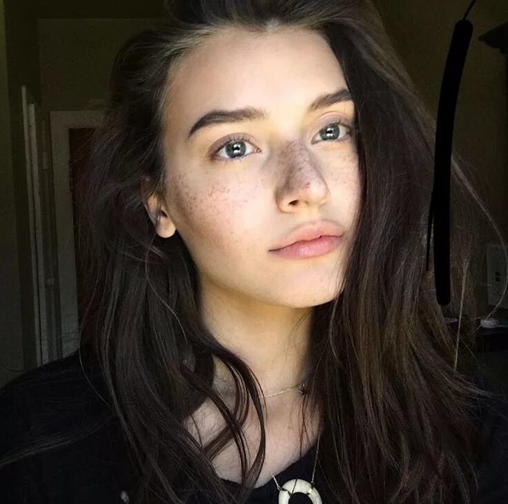 Красивые женщины без макияжа Pin by Holly Louise on Agatha Harhold Jessica clement, Freckles girl, Jessica