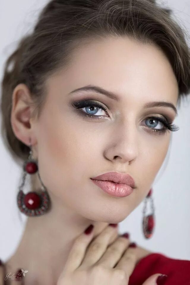 Красивые женщины макияжа фото Pin on Rostros