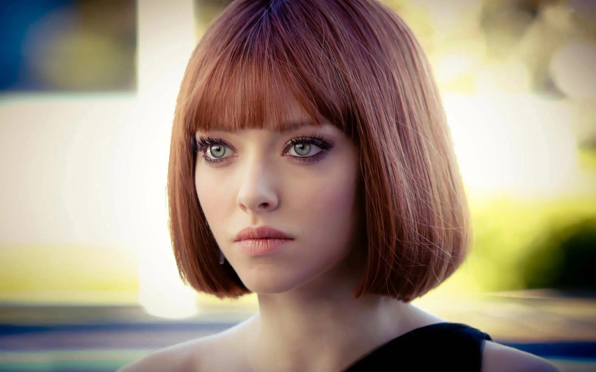 Красивые женщины с каре фото Pin en Seyfried Amanda In Time