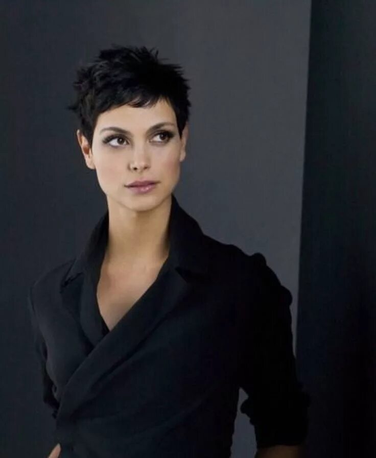 Красивые женщины с короткими волосами фото Pin by Ursula Pfrommer on Frisur Short hair haircuts, Edgy short hair, Short hai
