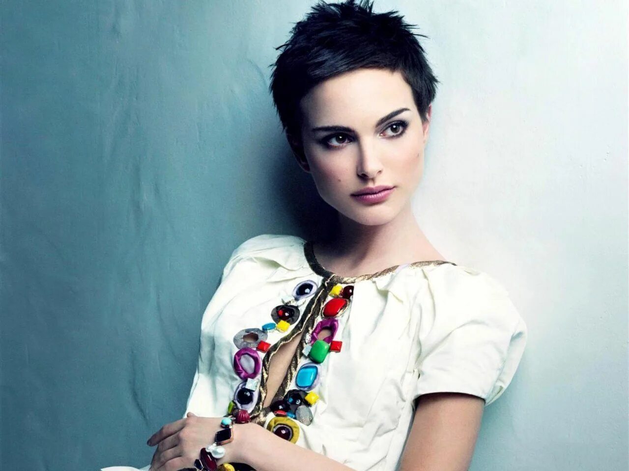 Красивые женщины с короткими волосами фото Natalie Portman Wallpaper: Natalie Portman Cheveux courts, Image coupe de cheveu