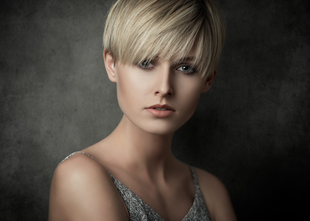 Красивые женщины с короткими волосами фото Julia by Michael Schnabl / 500px Short hair haircuts, Short bob hairstyles, Hair