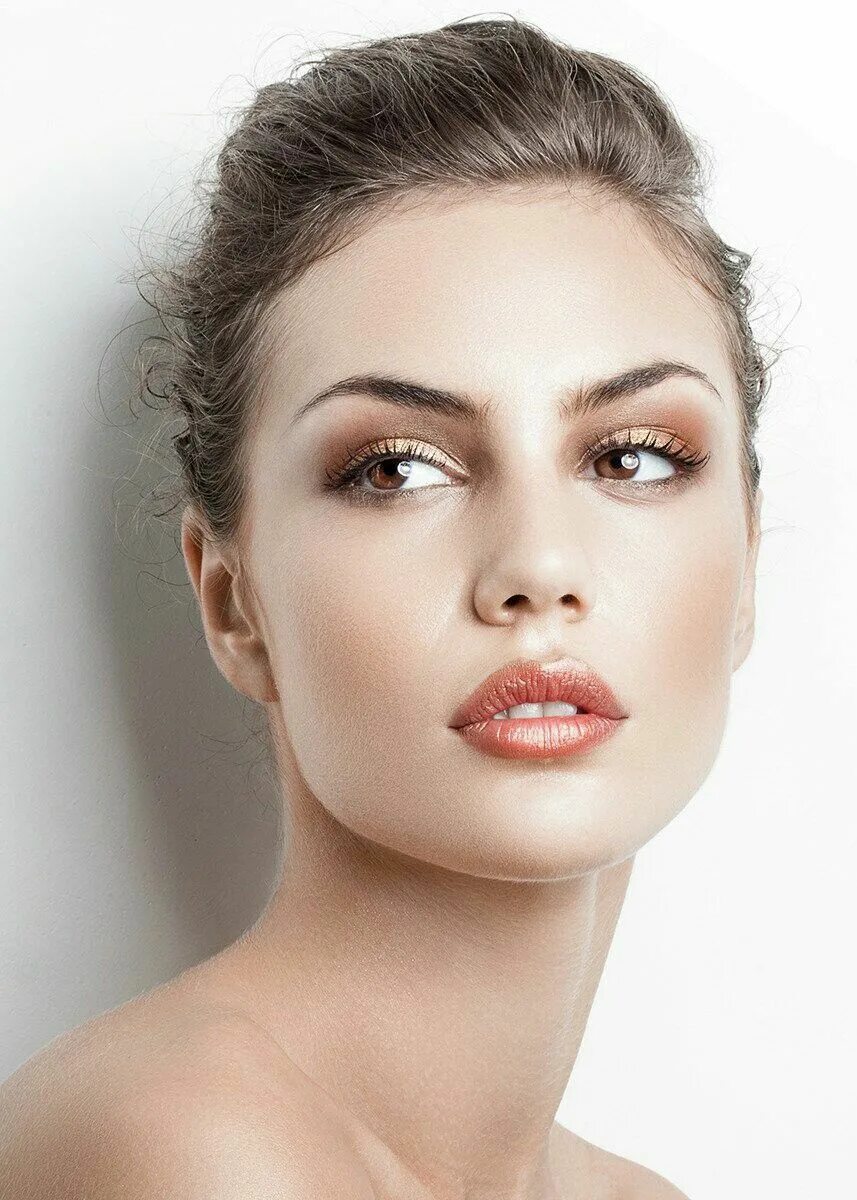 Красивые женские лица фото Pin by An ➿ thi on B..W.. Beauty face, Beautiful eyes, Beautiful lips