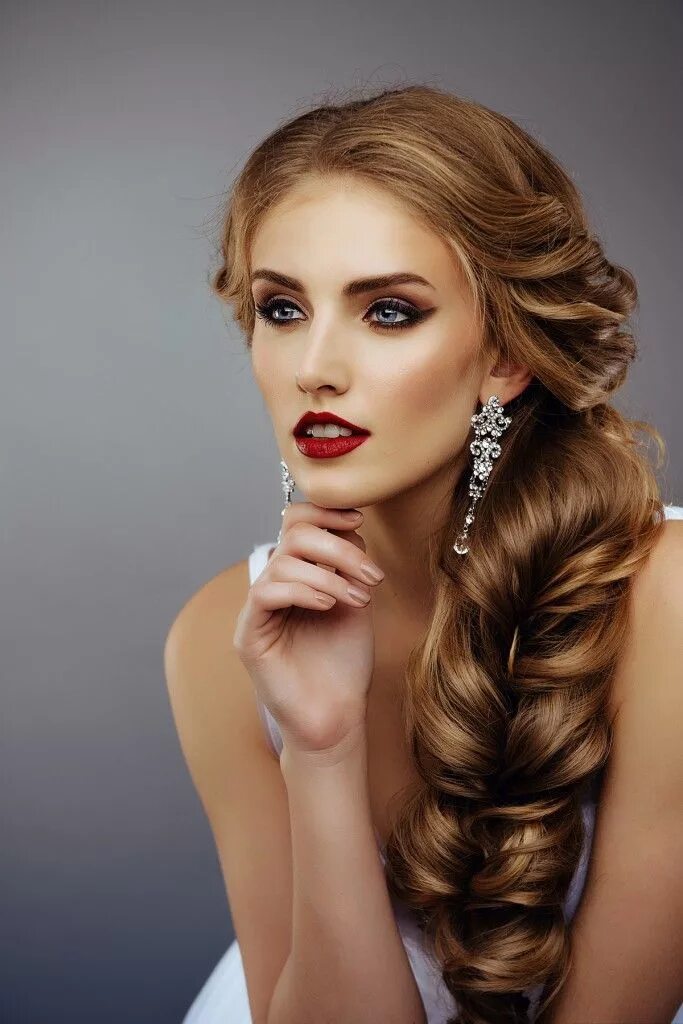 Красивые женские прически на длинные Прическа невесты с косой Hair styles, Long hair styles, Wedding hairstyles for l