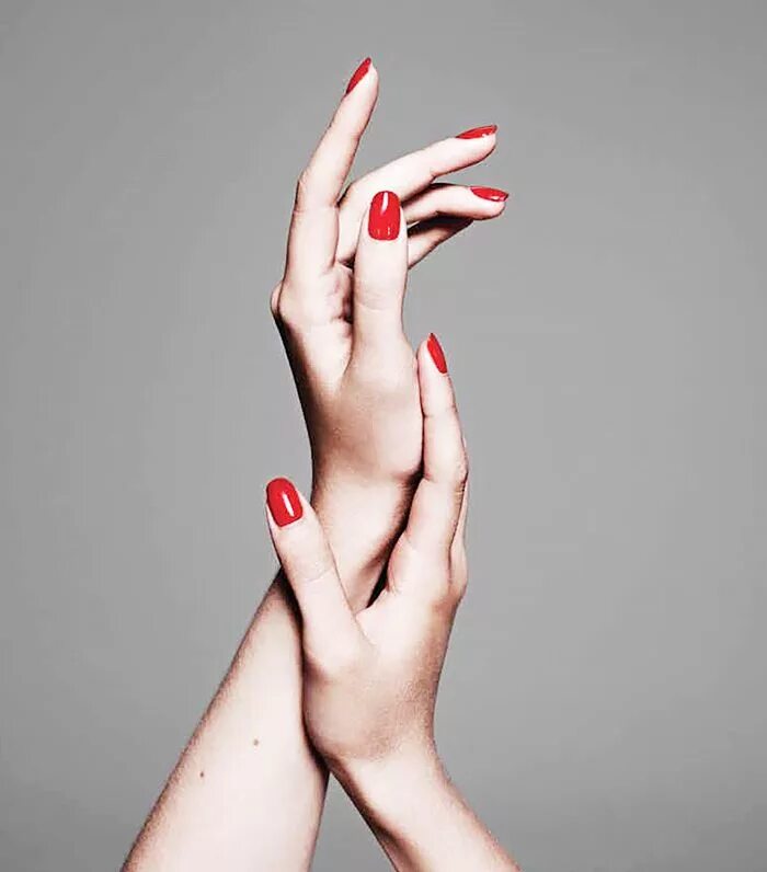 Красивые женские руки фото How to Make Your Hands Look Long and Slender Simple nail art designs, Hand model