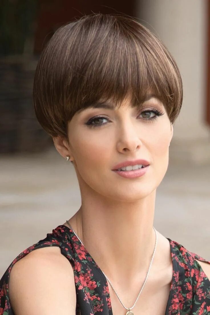 Красивые женские стрижки Blake by Noriko Wigs Hair cuts, Short hair cuts, Wedge haircut