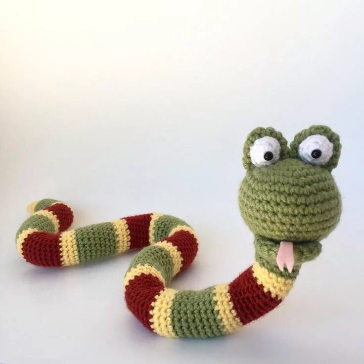 Красивые змейки крючком со схемами Pin on Crochet, Knitting