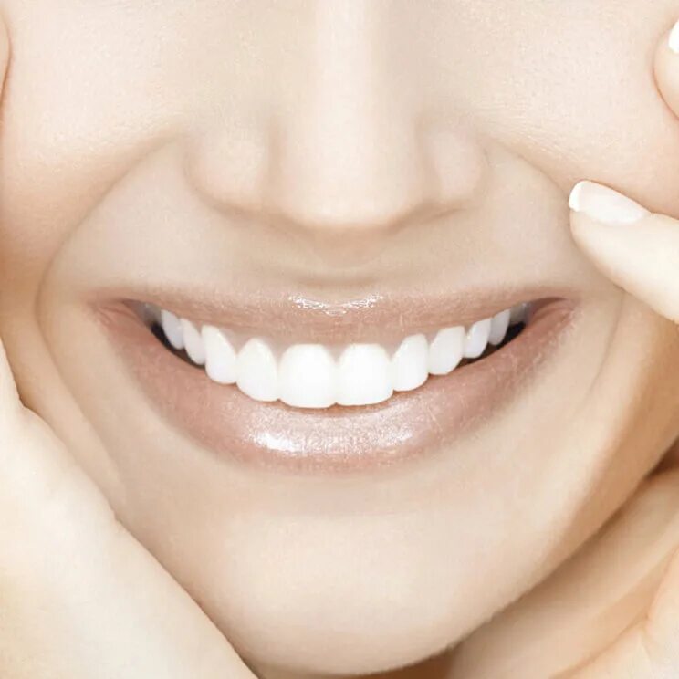 Красивые зубы фото женщины цирконий Dr smile виниры