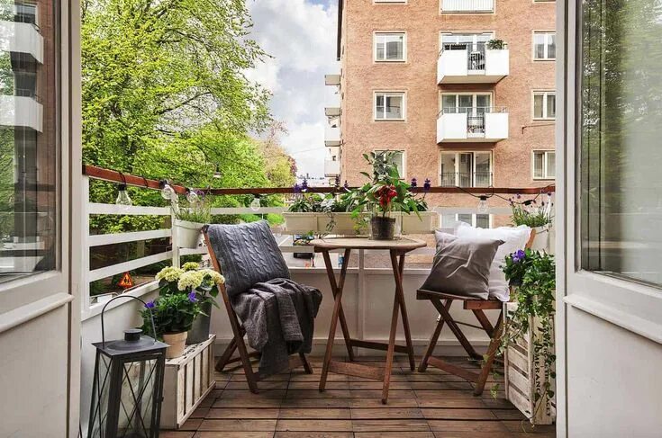 Красивый балкон в квартире идеи фото 53 Simple Apartment Balcony Ideas that will inspire you. Simple apartments, Balc