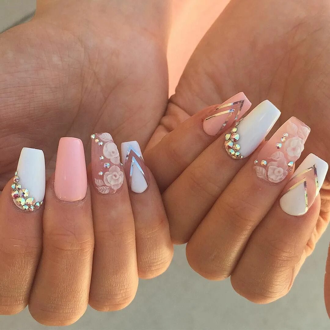 Красивый бело розовый маникюр Nails by Gaby! Crystal nails, Pretty nails, Pink nail designs