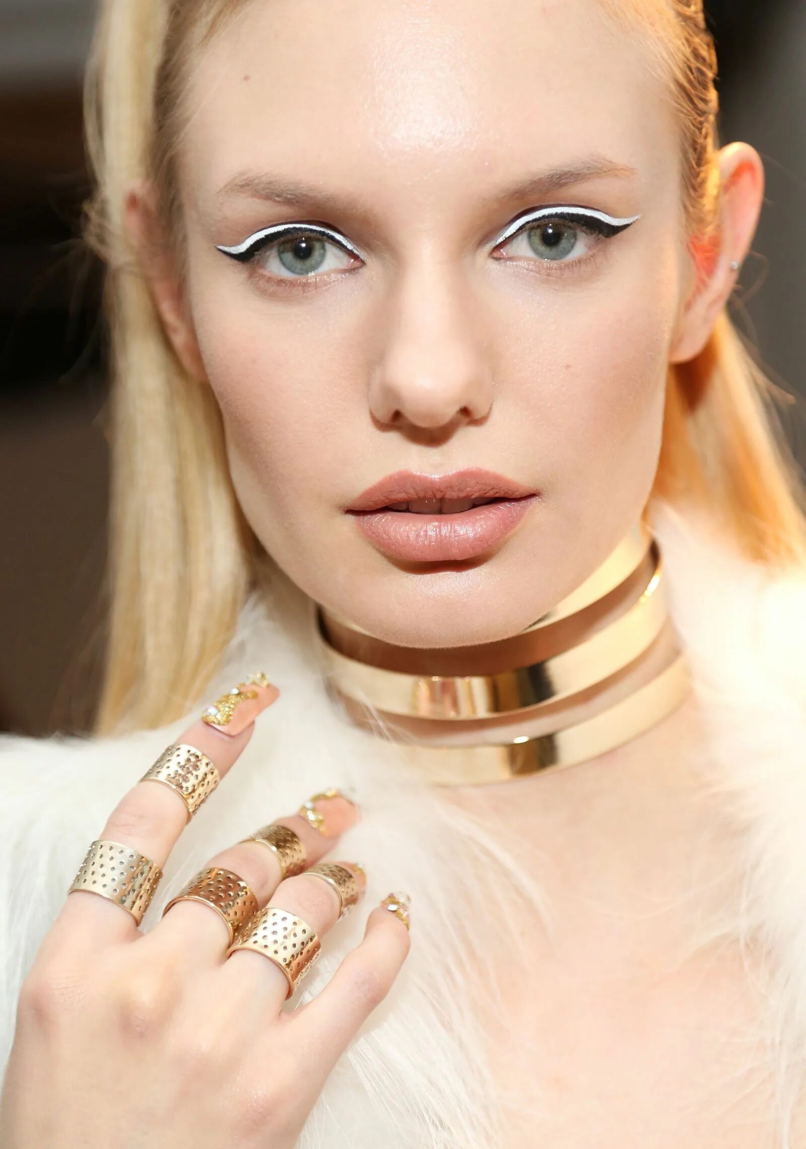 Красивый белый макияж 26 New Eyeliner Styles You Need to Know Pestañas magnéticas, Delinear ojos, Esti