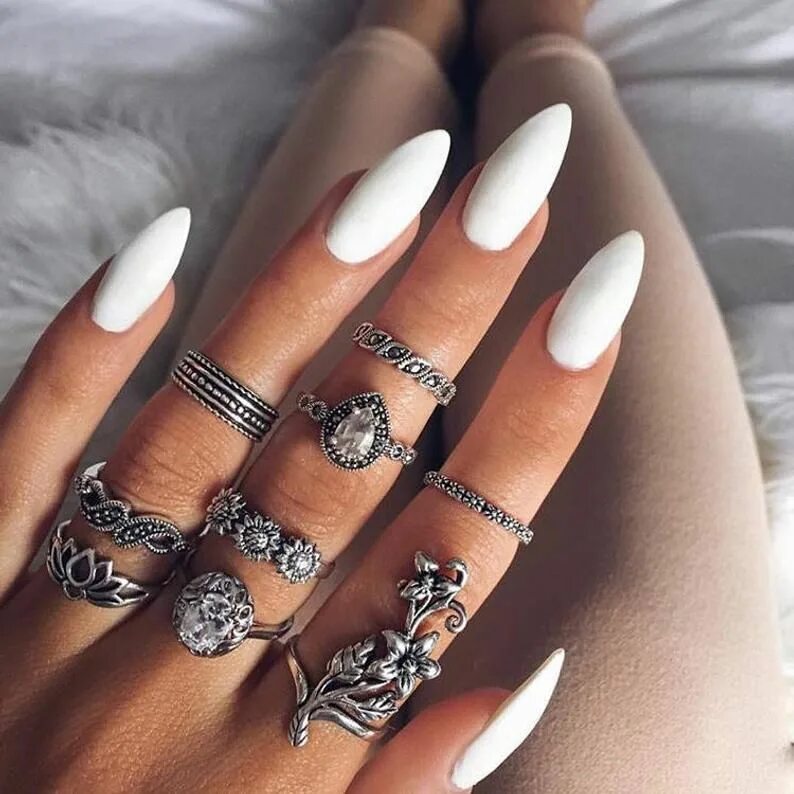 Красивый белый маникюр на длинные 20 Pieces White Stiletto Glue On Nails Etsy Trendy nails, Trendy nail design, Pr