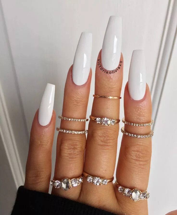 Красивый белый маникюр на длинные Pinterest- thatgirlwithbpd White acrylic nails, Long white nails, Coffin nails l
