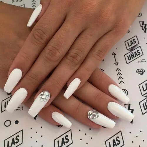 Красивый белый маникюр на длинные 120+ Best Coffin Nails Ideas That Suit Everyone Ongles blancs mats, Ongles blanc
