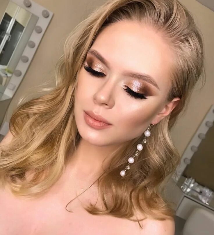 Красивый бежевый макияж Pin on beauty Gold makeup looks, Wedding day makeup, Bridal makeup natural