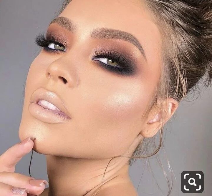 Красивый бежевый макияж Pin by Alicia Dawson on Eye makeup Smokey eye makeup, Eye makeup, Best makeup ti
