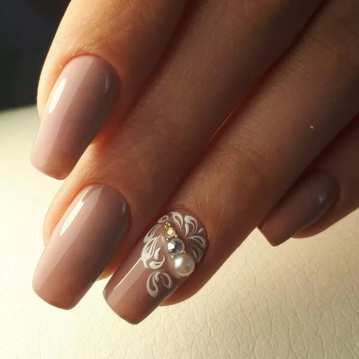 Красивый бежевый маникюр с дизайном Amazing nails, Beige dress nails, Caviar nails, Evening nails, Long nails, Manic