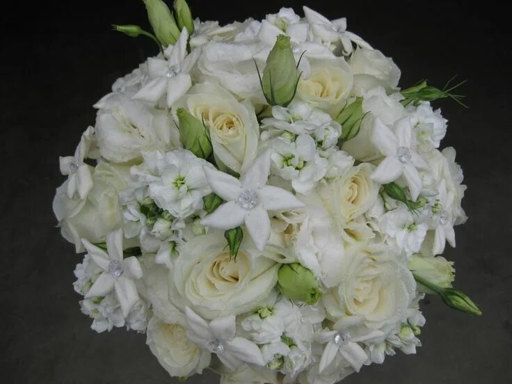 Красивый букет белый фото White and Ivory Bridal Bouquet Ivory bridal bouquet, White bridal bouquet, Ivory