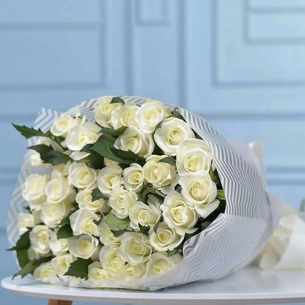 Красивый букет из белых роз фото Букет из белых роз, Артикул: А1635764 - 4588 RUB, доставка по городу за 2 ч Flow