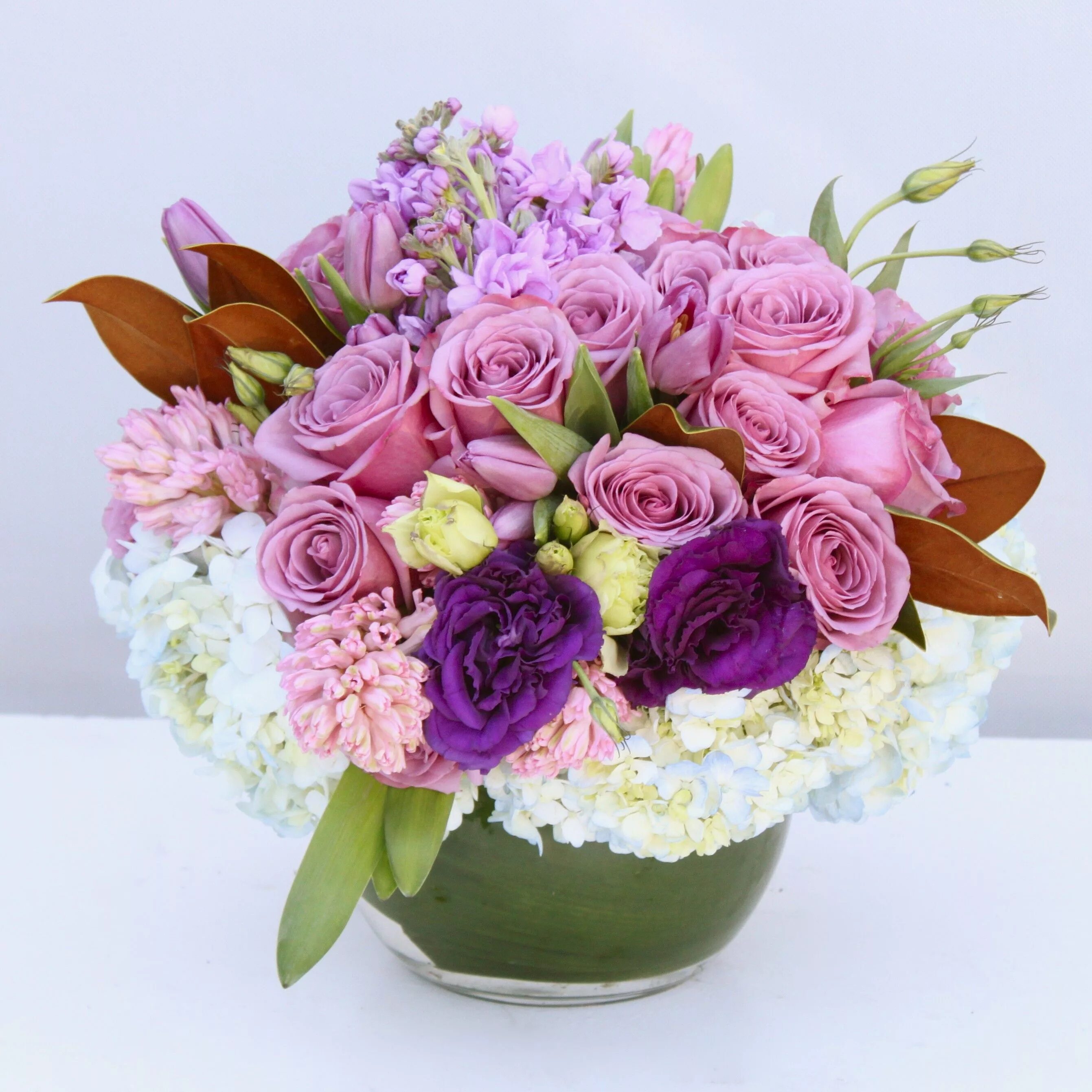 Красивый букет цветов для женщины фото Glendale Florist Flower delivery, Same day flower delivery, Lisianthus flowers