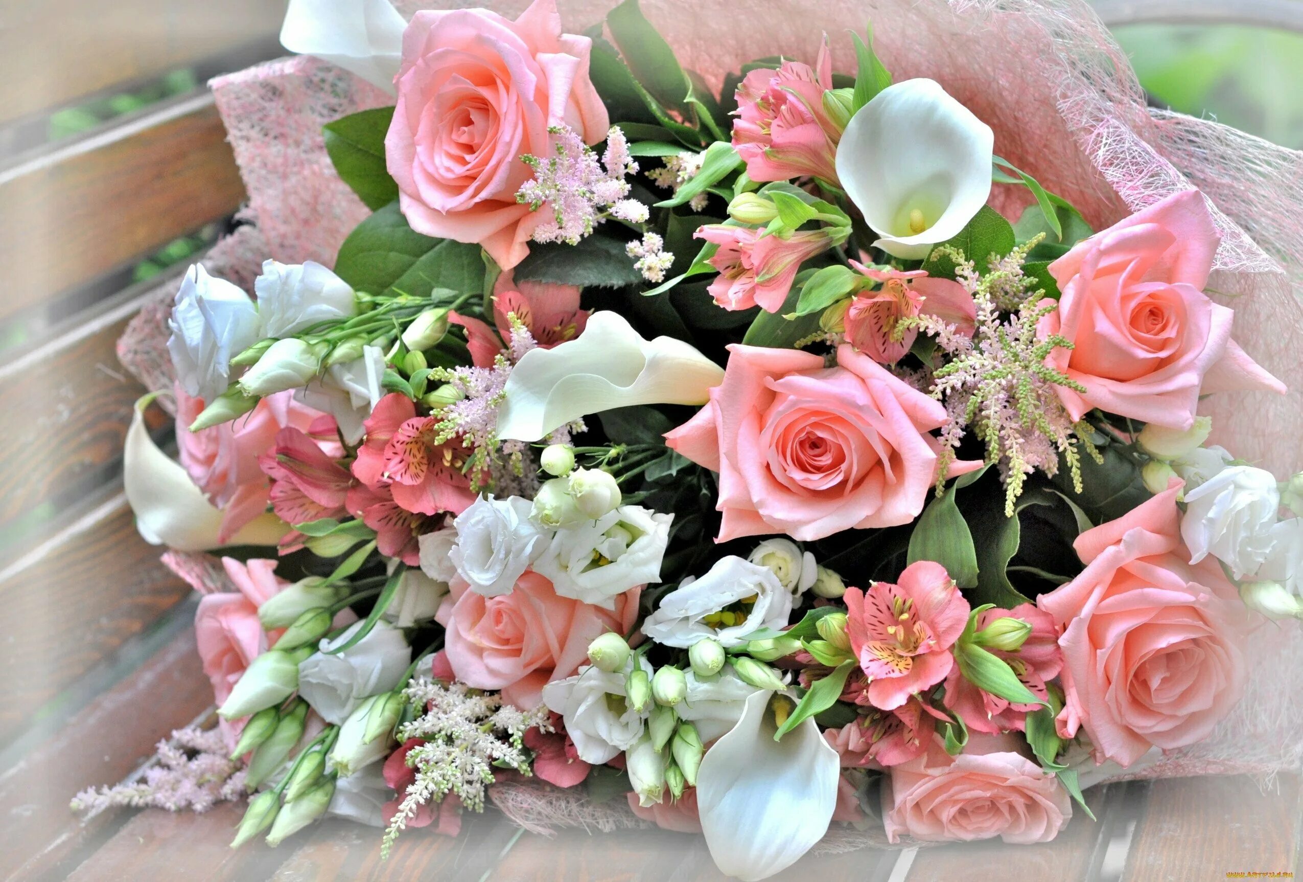 Красивый букет цветов для женщины фото flower's shop's Цветочный Островок in specifics, Schyolkovskoye Highway, 79к1 - 