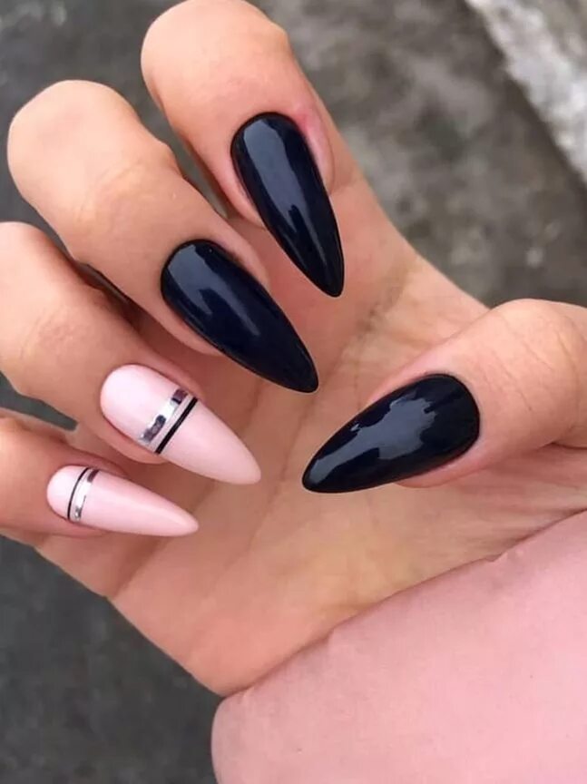 Красивый черный маникюр миндаль 54 Perfect Short Acrylic Almond Nails Design For This Summer - Page 8 of 54 - Fa