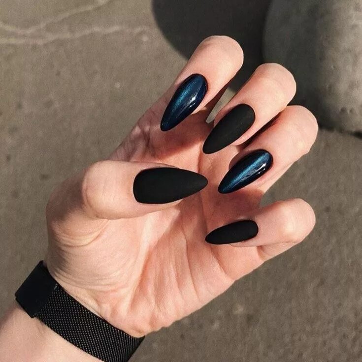 Красивый черный маникюр миндаль Pin by pooolly on Маникюр Manicure, Fake nails, Makeup nails designs