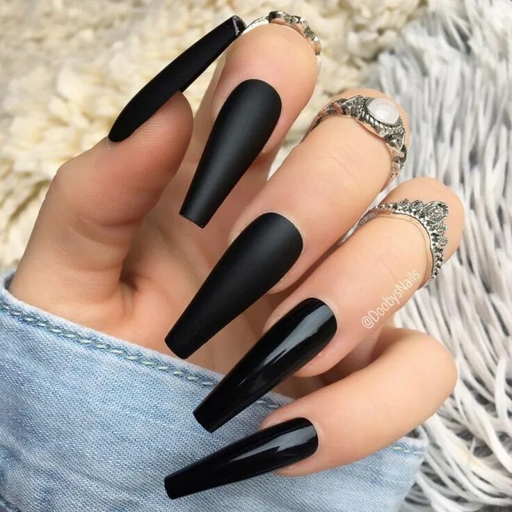 Красивый черный маникюр на длинные ногти Pin by D Y N on NailPolish Black coffin nails, Winter nail designs, Press on nai