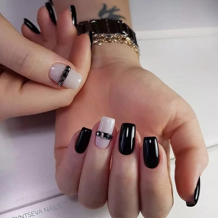 Красивый черный маникюр на квадратных ногтях Pin on Дизайн ногтей Manicure, Hair and nails, Nail art