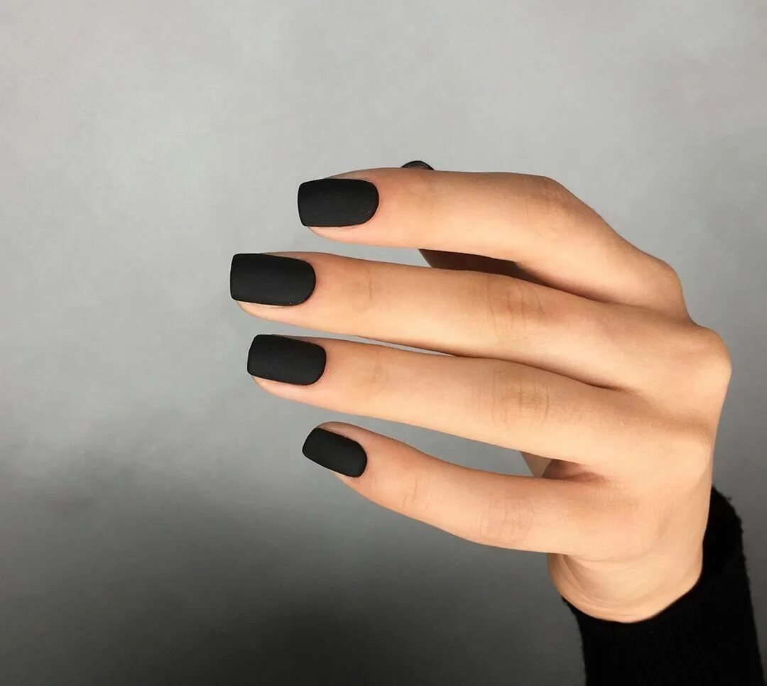 Красивый черный маникюр на квадратных ногтях The color of the mood is black ... Unghie idee, Unghie, Idee per unghie