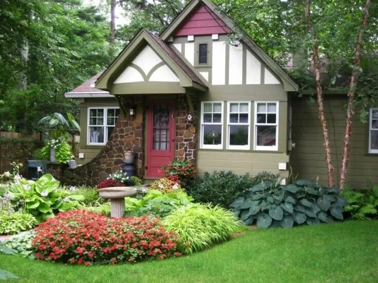 Красивый дачный дизайн фото Pin by Riza Haul on Backyard and Garden Cottage garden design, Small front yard 