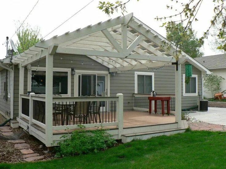 Красивый дачный домик с террасой реальное фото Visit the site press the grey tab for even more alternatives trex decking prices