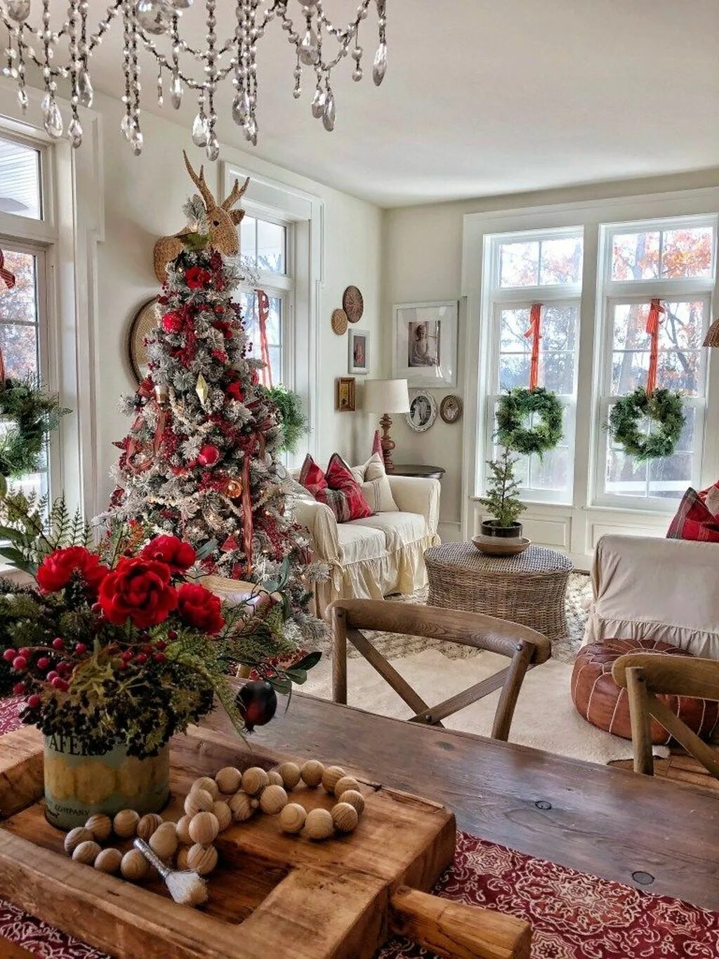 Красивый декор для дома 46 Beautiful Christmas Interior Design Ideas You Never Seen Before - PIMPHOMEE C