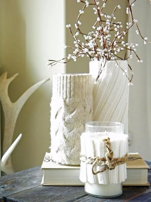 Красивый декор дома своими руками 16 Ways to Decorate With an Old Sweater : Rustic winter decor, Winter decor, Can