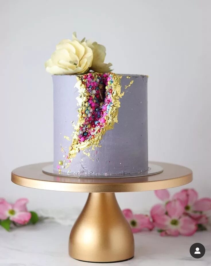 Красивый декор торта Pin by Adi Barkan on birthday cake Geode cake, Cake decorating, Cake