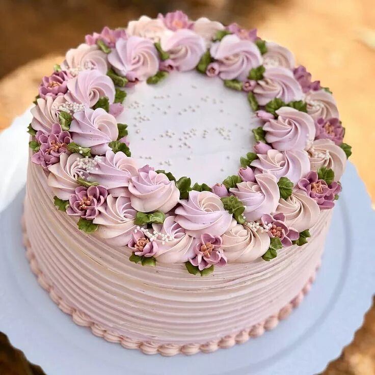 Красивый декор торта Regrann from @ateliecake - #ateliecakemarcia #cursodoatelie #cursodebolo #vigorp