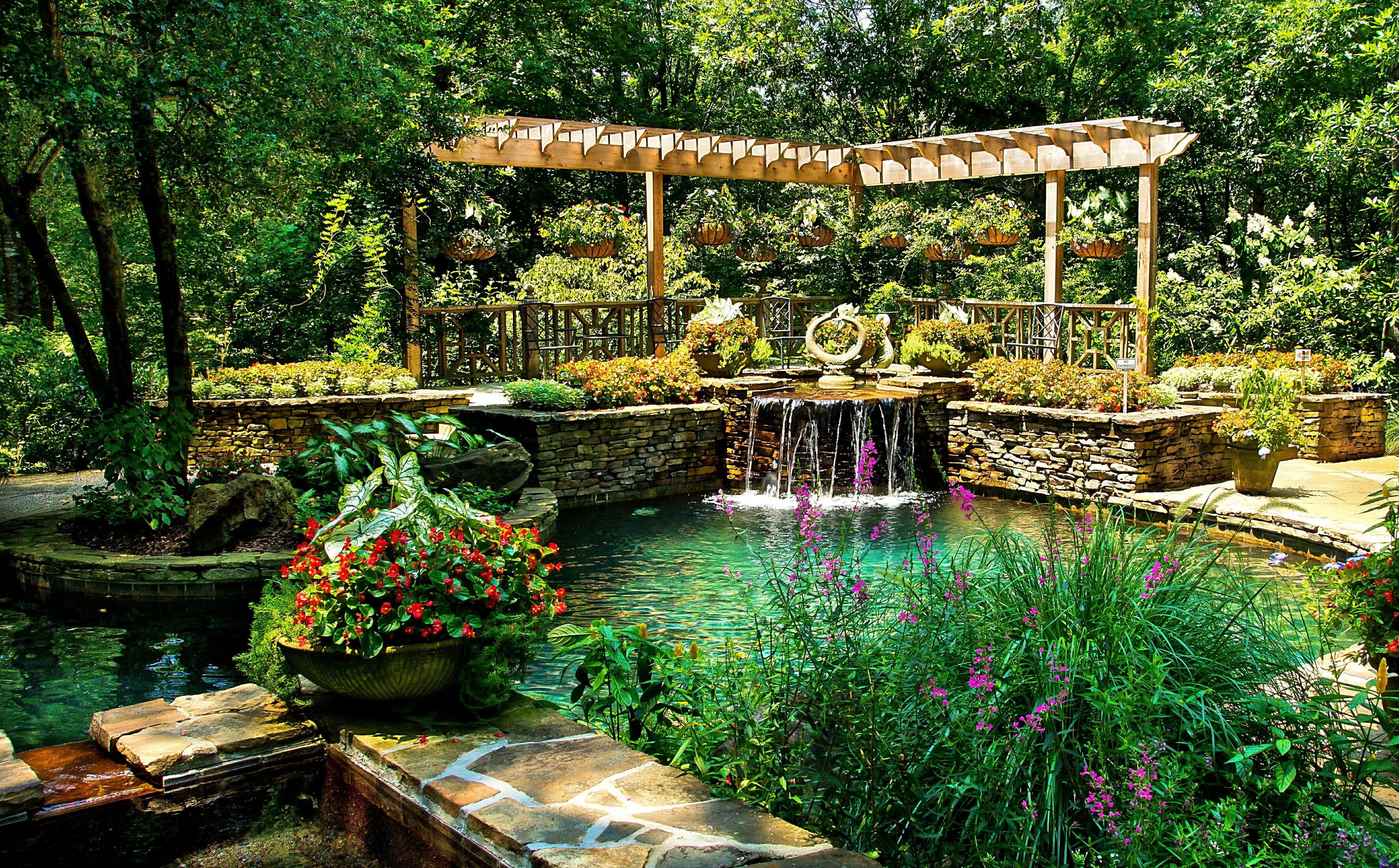 Красивый декоративный сад фото Фото штаты Ball Ground Gibbs Gardens Природа Водопады парк 3546x2200