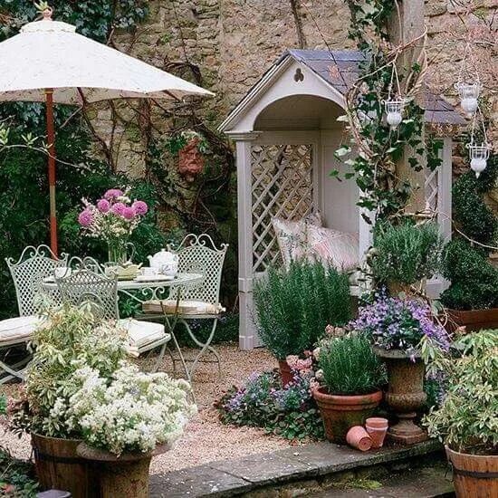 Красивый декоративный сад фото Pin by Elanie Hugo on Binnehof Backyard garden layout, Country garden decor, Gar