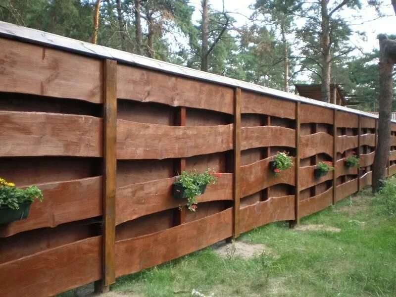 Красивый деревянный забор своими руками фото забор из дерева: 21 тыс изображений найдено в Яндекс.Картинках Деревянный забор,