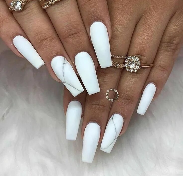 Красивый дизайн белого маникюра фото 15+ Simple Designs for Nail Art Step By Step 2021 (Images) Trabeauli White acryl