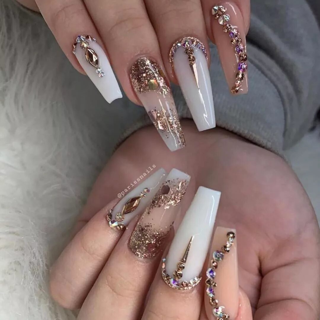 Красивый дизайн длинных ногтей фото новинки Pariss_Nails on Instagram: "#parissnails #swarovskinails #rosegoldswarovski" Bli