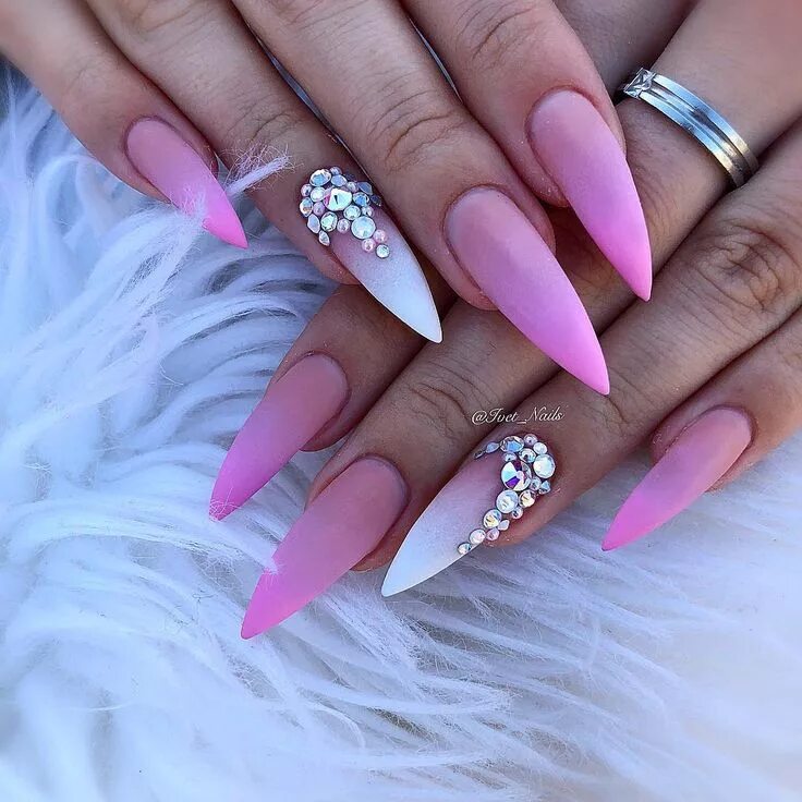 Красивый дизайн на длинные ногти Pin by Samantha on ❤ и α ι ℓ ѕ ❤ Pretty nails glitter, Nail design video, New ye