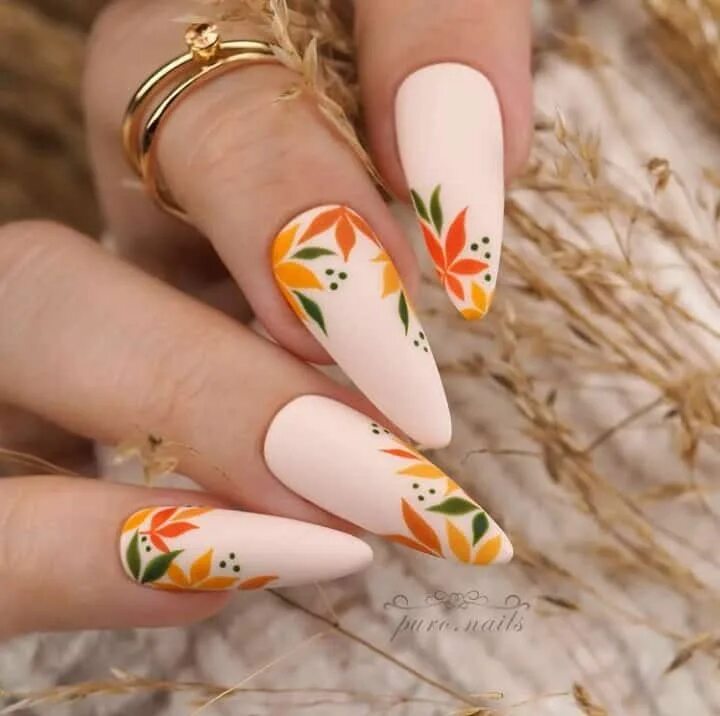 Красивый дизайн ногтей на осень 25+ Cute Fall Nail Designs And Trendy Autumn Ideas - Emerlyn Closet Cute nails f
