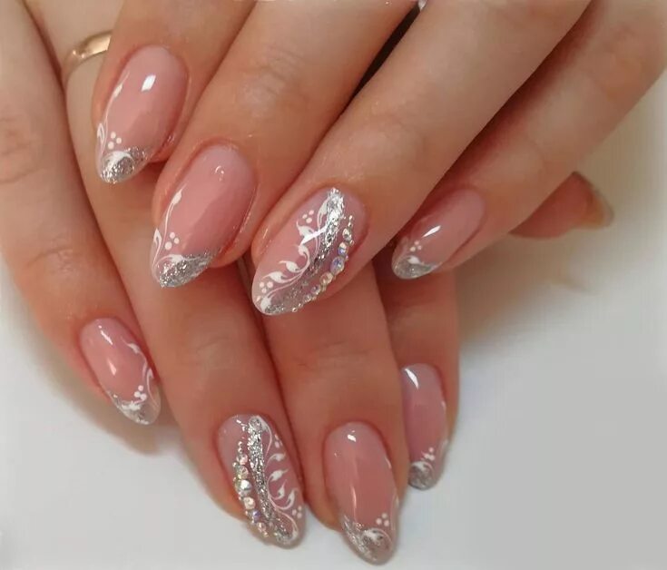 Красивый дизайн ногтей на овальные ногти Pin by Светлана Шмелева on ногти Popular nails, Eye nail art, Cute nails