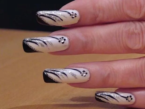 Красивый дизайн ногтей с рисунком 17 Innovative Floral Nail Art Designs - Beautiful Floral Nail Designs - Nail Art