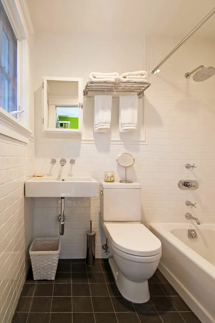 Красивый дизайн ванны туалета фото 12 Guest Bathroom Ideas Your Houseguests Will Love You For Guest bathroom small,