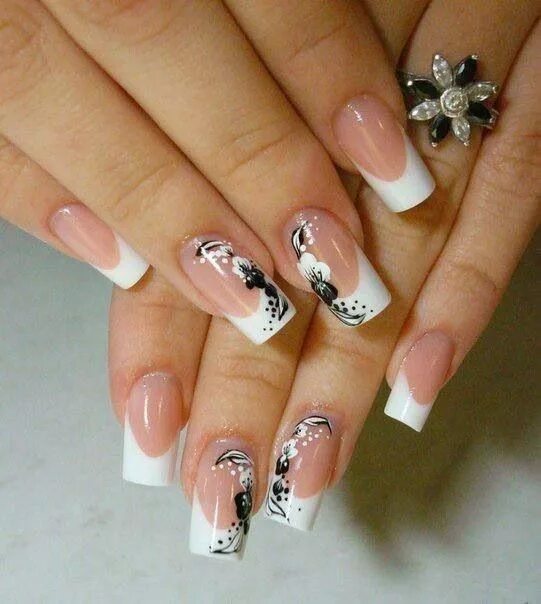 Красивый французский маникюр фото френч с рисунком Nail art French nail art, Pretty nails, White nail art
